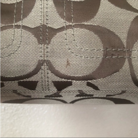 Coach Tan and Cream Signature Tote - Picture 3 of 16